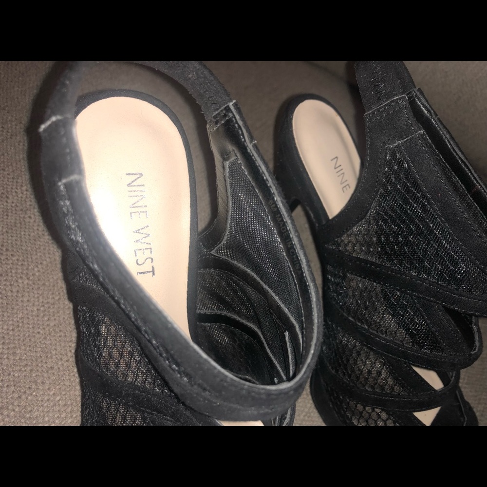 Black Nine West heels size 6 - Picture 3 of 4
